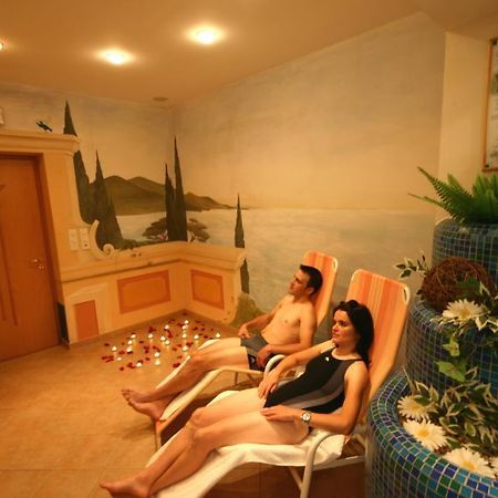Hotel Mall San Valentino alla Muta Exterior photo